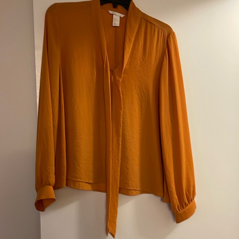 Mustard color blouson style shirt/top